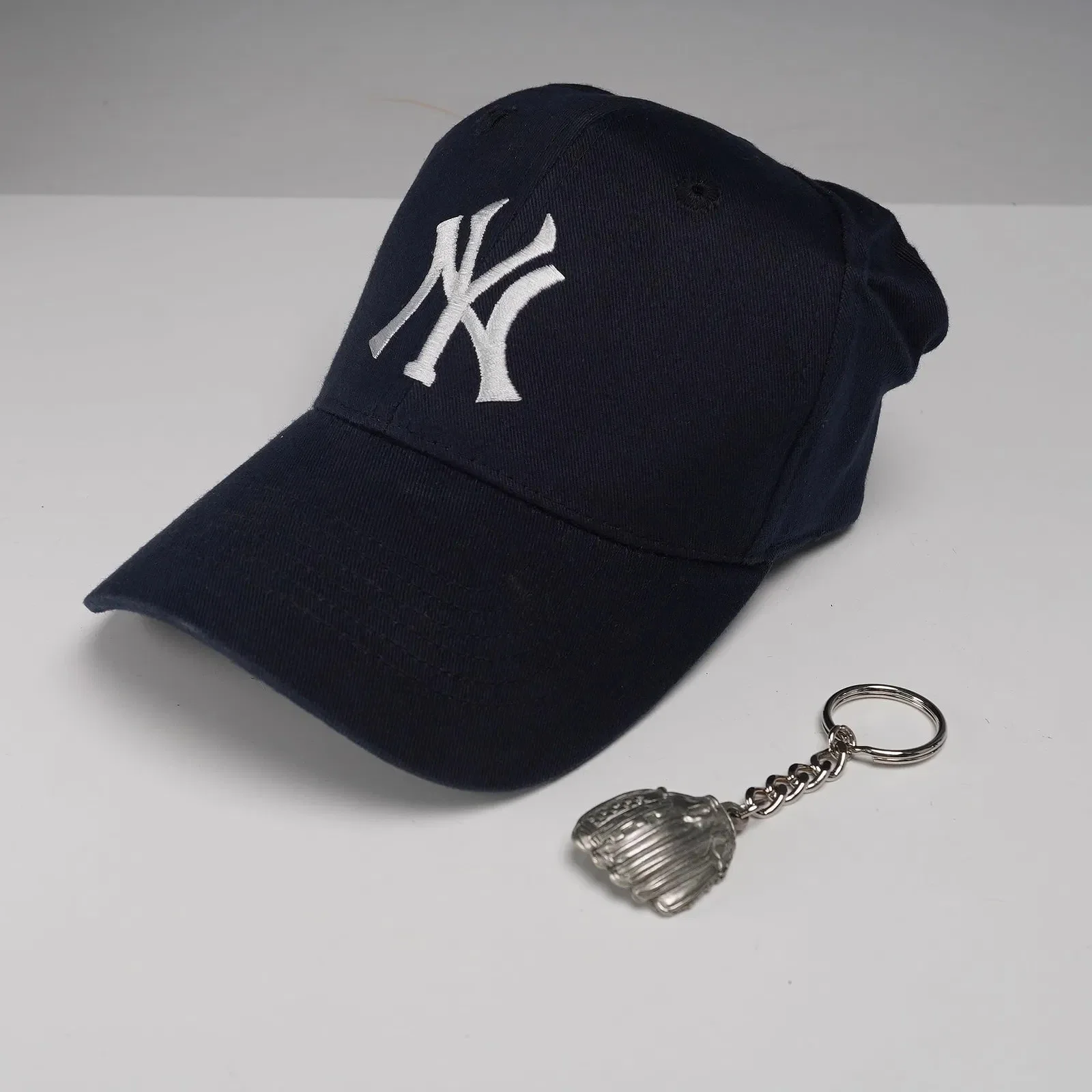 Billy Crystal — Billy Crystal 700 Sundays Opening Night hand SIGNED baseball & goodies JSA COA, изображение 5