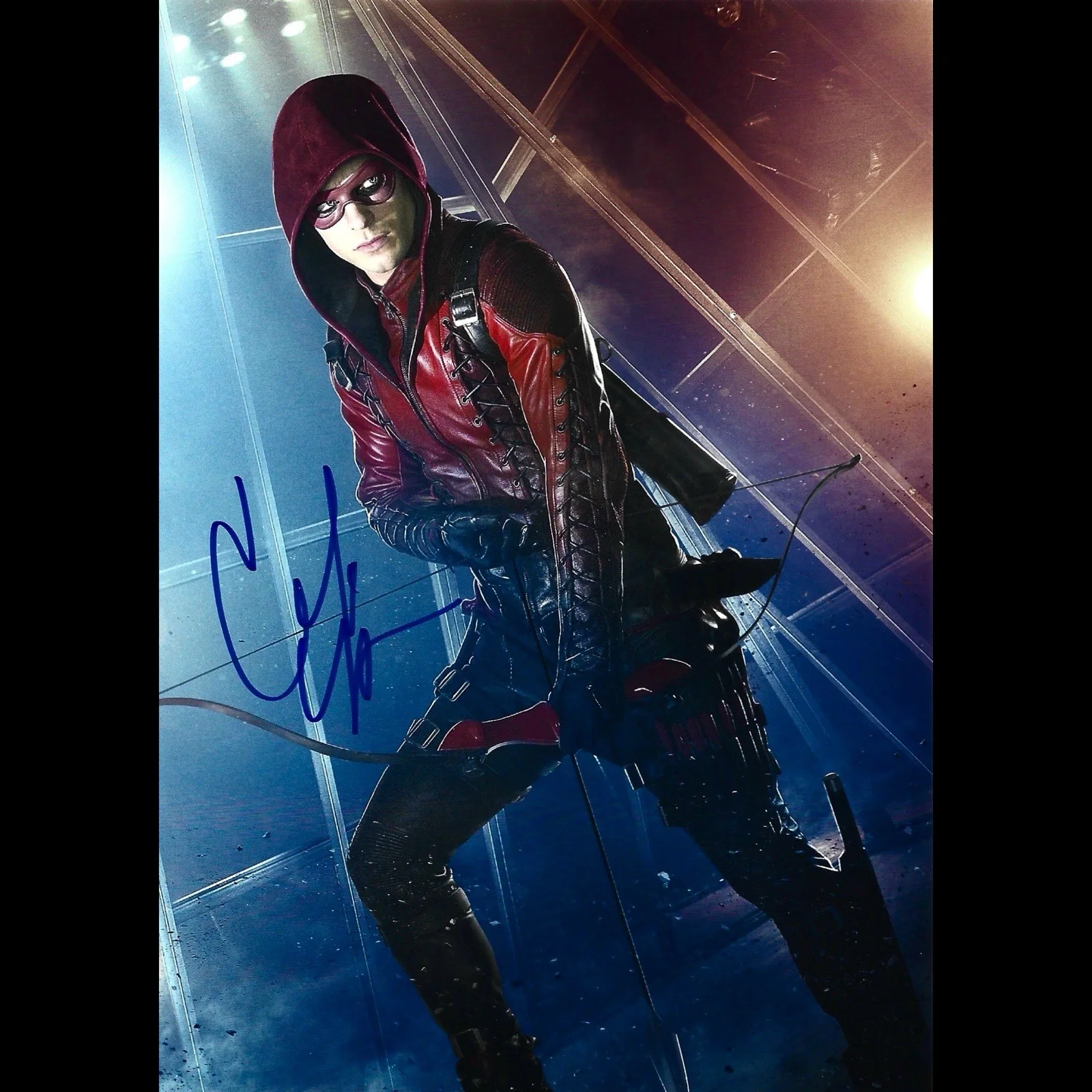 Colton Haynes — Arrow Colton Haynes As Roy Harper/Arsenal 5x7 Signed Photo