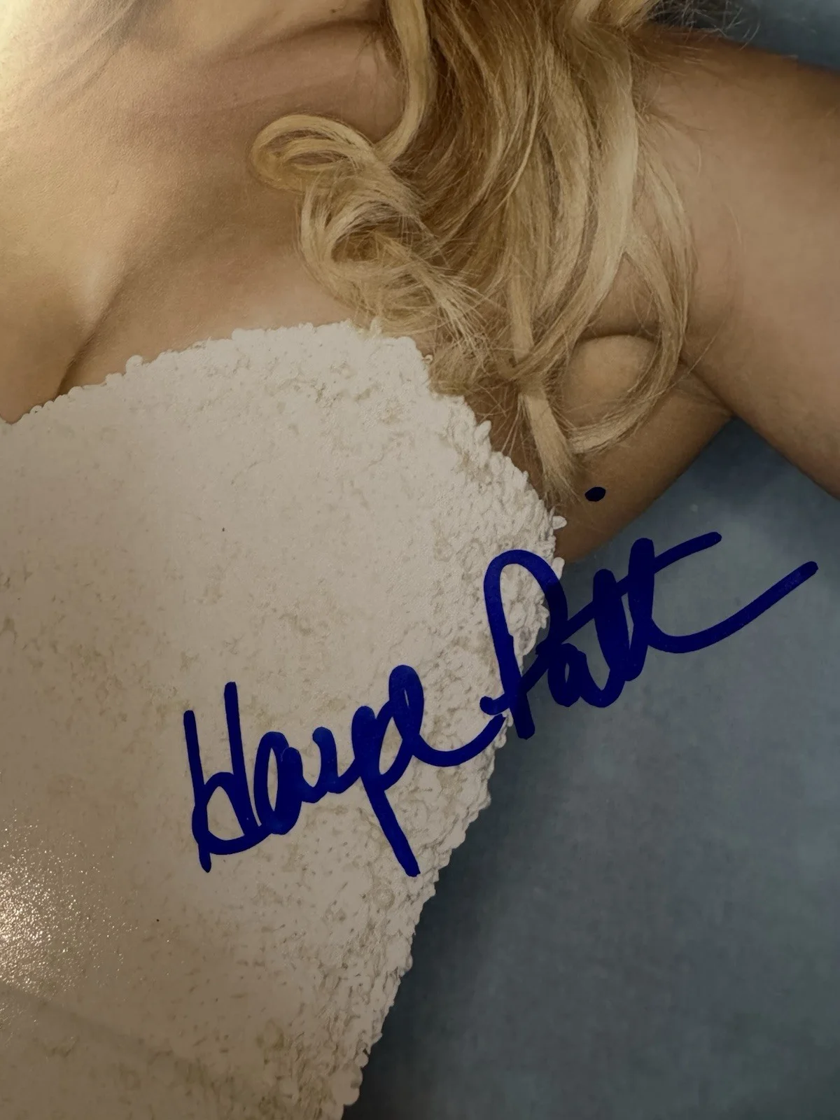 Hayden Panettiere — HAYDEN PANETTIERE signed autographed 8x10 Studio Model photo, image 2