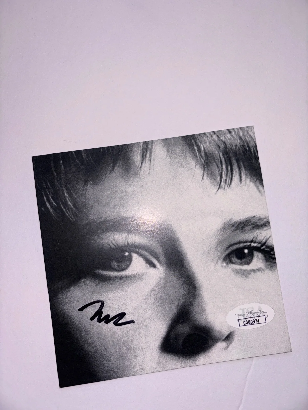 MAGGIE ROGERS SIGNED SURRENDER CD COVER INSERT FRAMED SINGER JSA, image 2