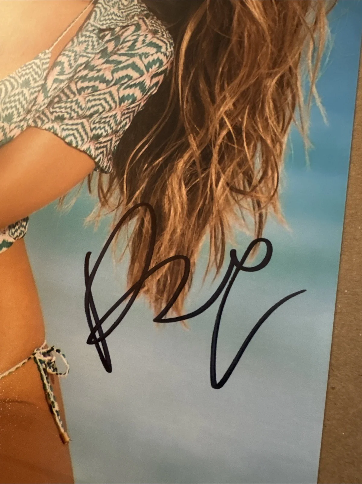 Brooks Nader — Brooks Nader AUTOGRAPHED In Person Sports Illustrated Model 8x10 Signed Photo, изображение 2