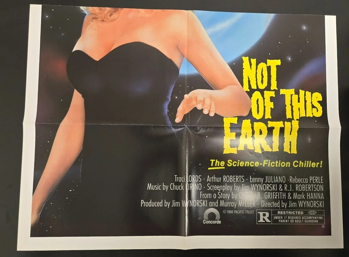Traci Lords — Traci Lords Signed 1988 Not of This Earth Original Movie Poster, изображение 2