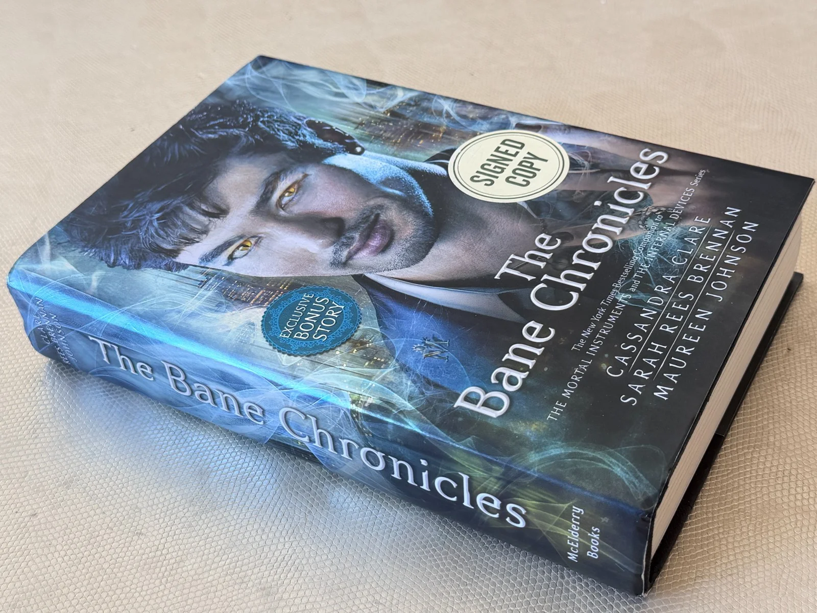 SIGNED x3 Cassandra Clare, Sarah Brennen & Maureen Johnson - The Bane Chronicles, изображение 2