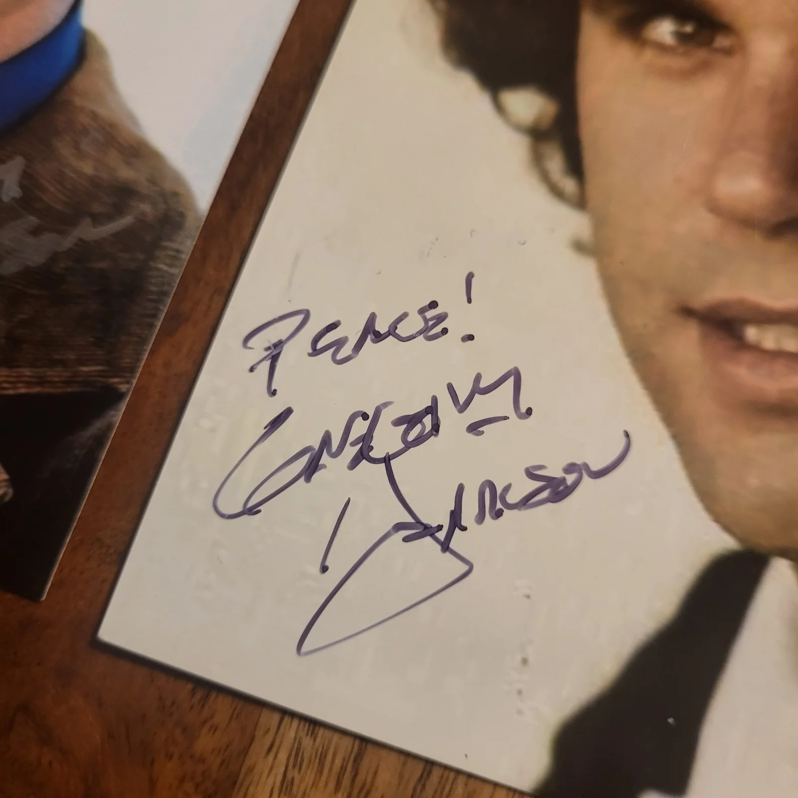 Gregory Harrison — Gregory Harrison Trapper John MD Hand Signed 4x6 Autograph Photos, image 3