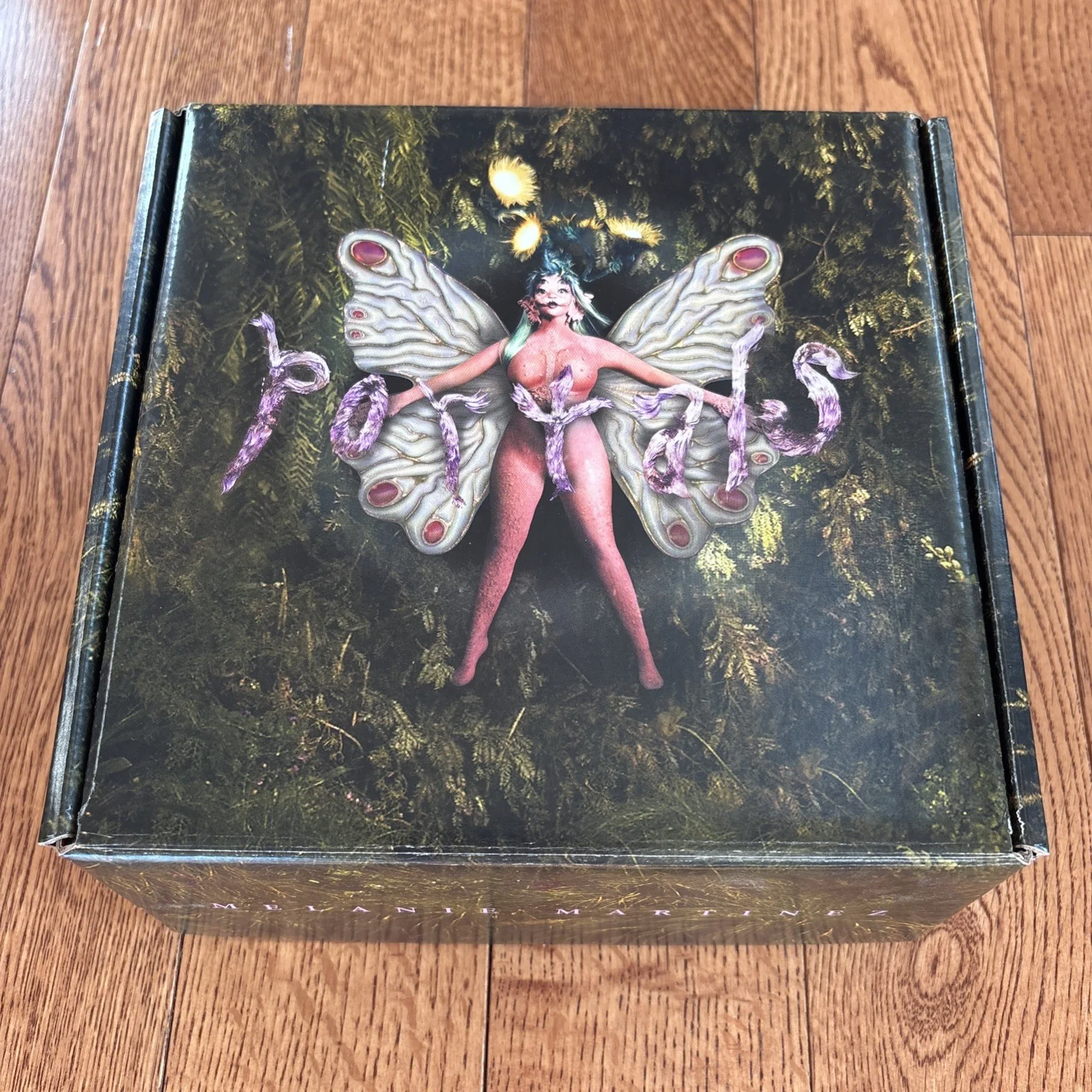 Melanie Martinez SIGNED Portals Card CD (Rare Full Signature) Keychain and Box, image 4