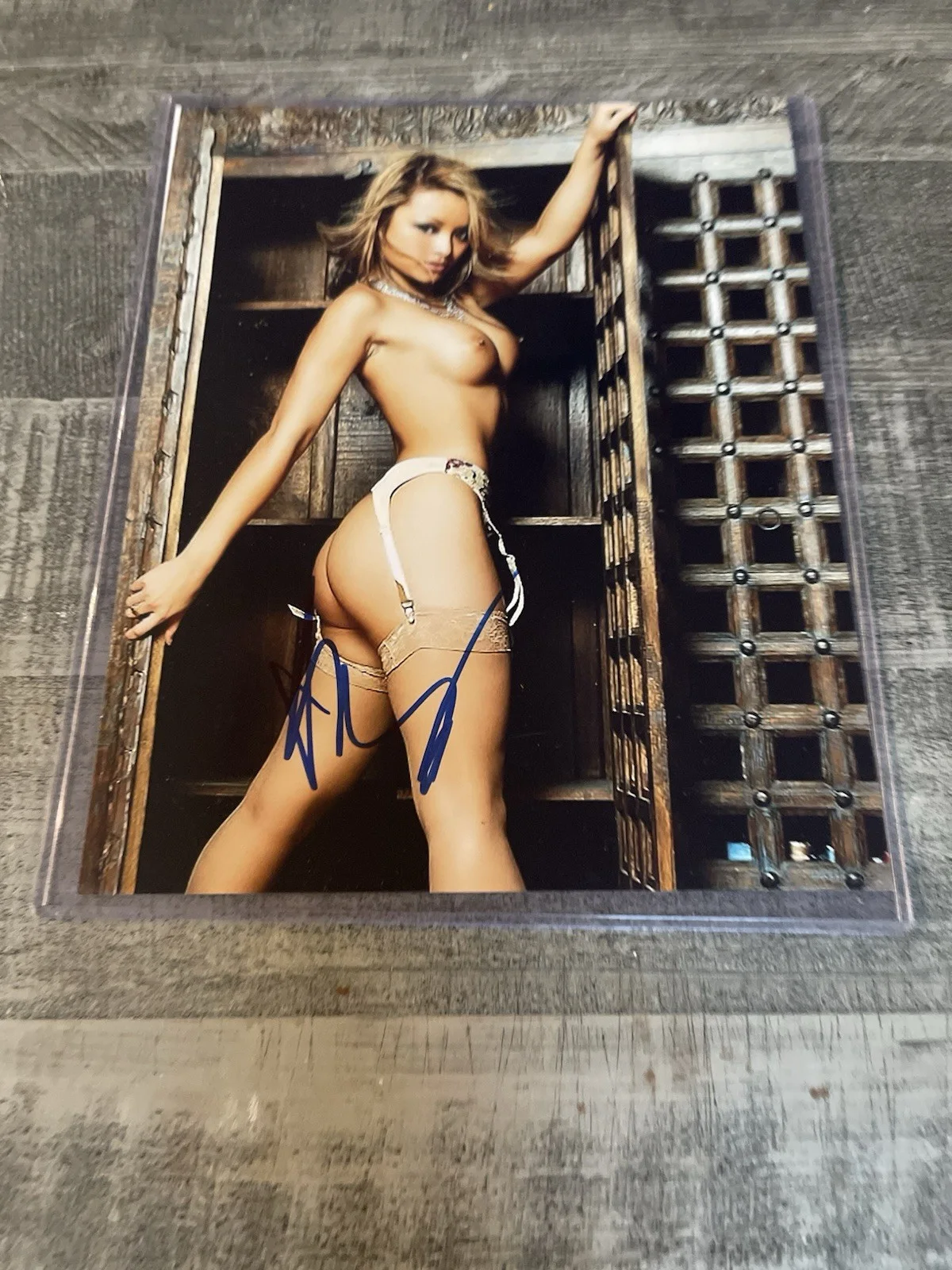 Tila Tequila Signed 8x10 Photo With COA, image 4