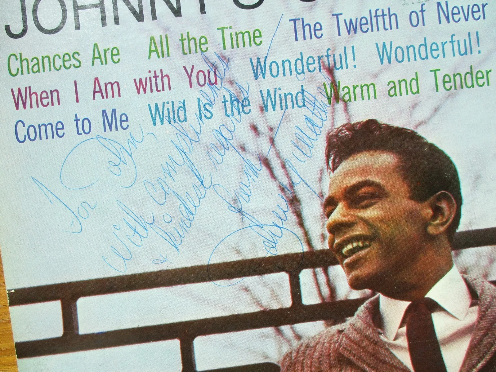 Johnny Mathis Greatest Hits Signed LP John Gilliland Estate, image 3