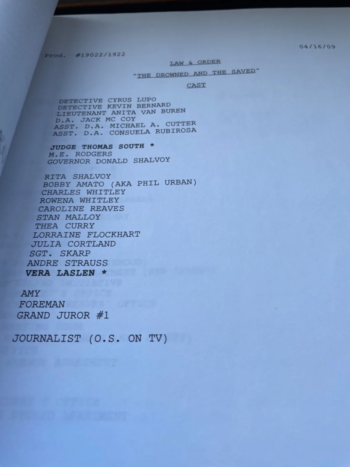 Jeremy Sisto, Sam Waterston, Anthony Anderson, S. Epatha Merkson — Law & Order Cast Autographed Signed Original Script: 6 Main cast: Sisto, Waterso, image 5
