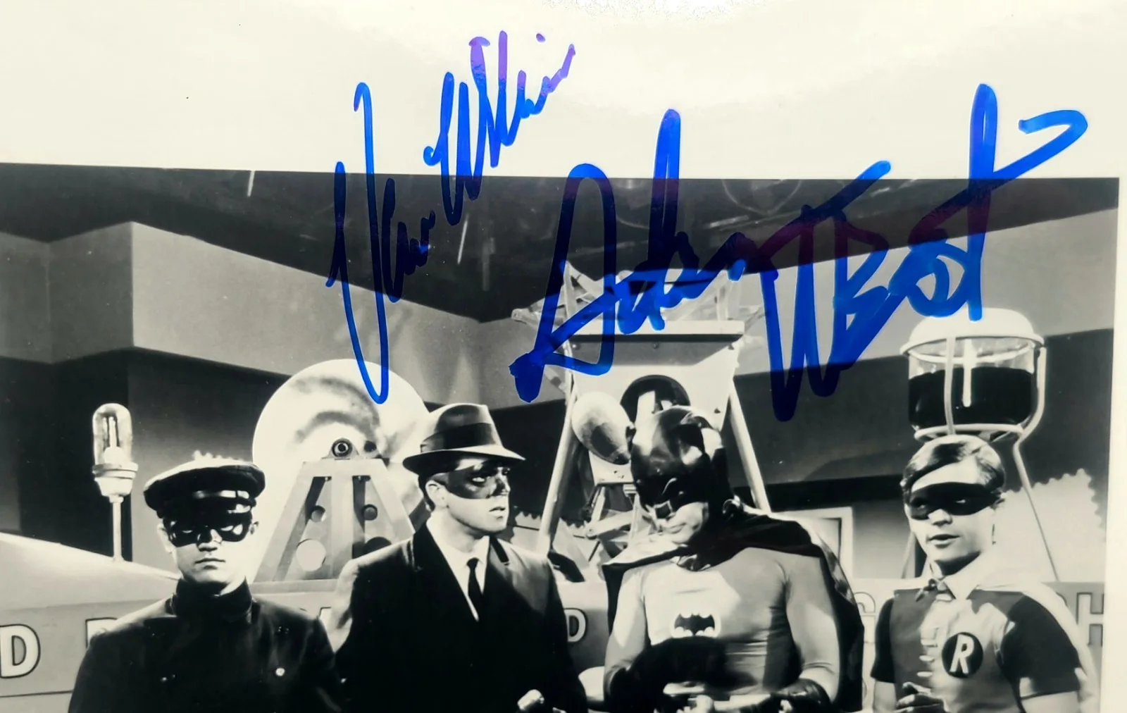 Adam West, Burt Ward, Van Williams — Adam West Burt Ward Van Williams Signed 8x10 Batman JSA COA Autograph, image 3