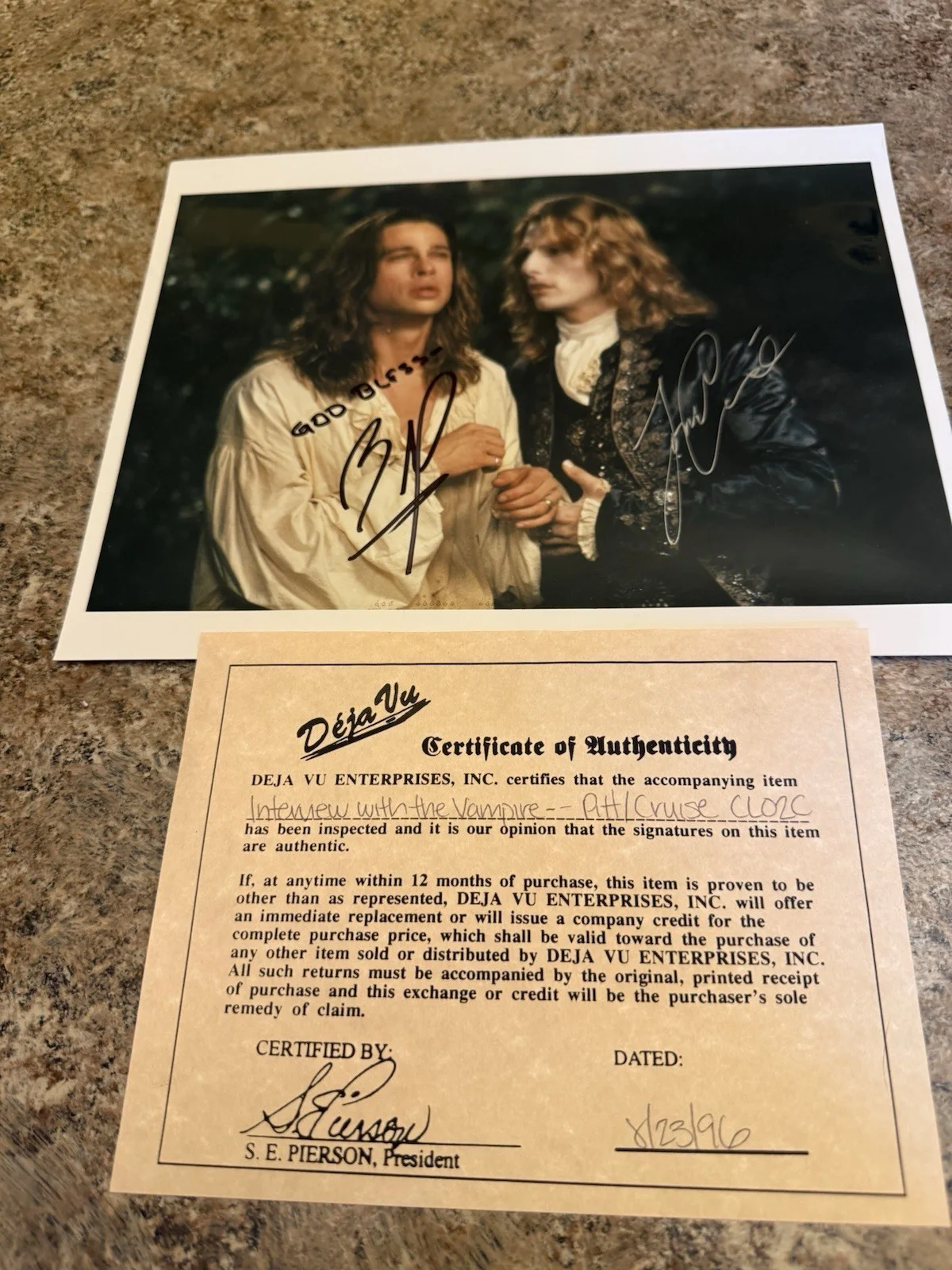 Tom Cruise, Brad Pitt — Tom Cruise & Brad Pitt Signed 8 x 10 Photo COA “Interview With The Vampire”, image 2