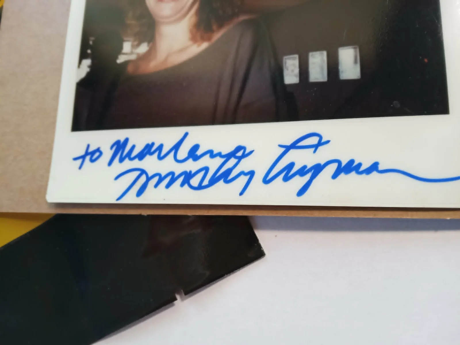 2023 LEAF Orig Autographed Polaroid Photo Authentic Dorothy Lyman, изображение 3