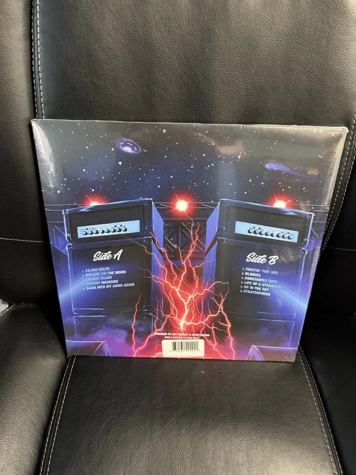 Ace Frehley 10000 Volts LP With Signed Poster Red Blue Silver Splatter SEALED!!!, изображение 2