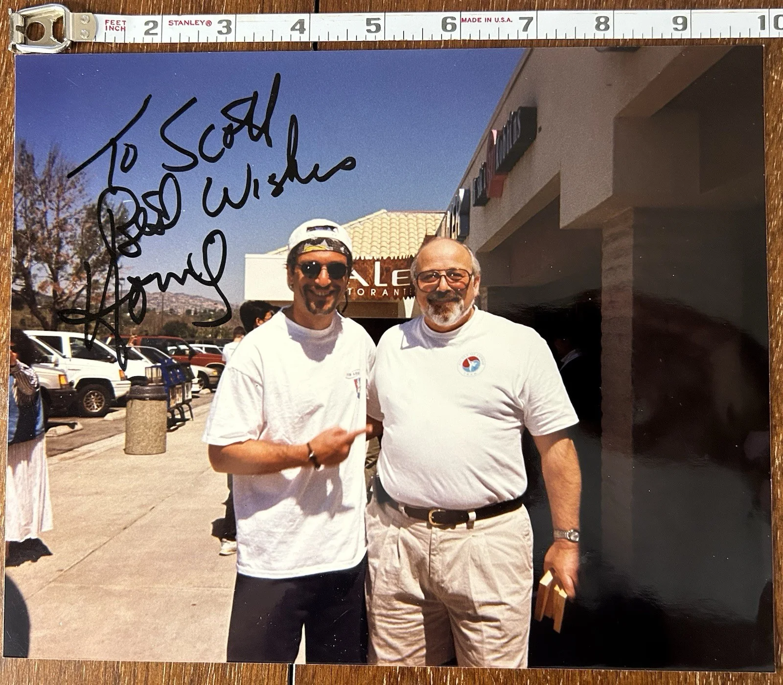 Howie Mandel — Howie Mandel Signed 10x8 Color Photo + “Don’t Touch Me Promo Wipes + Ticket Stub, изображение 2