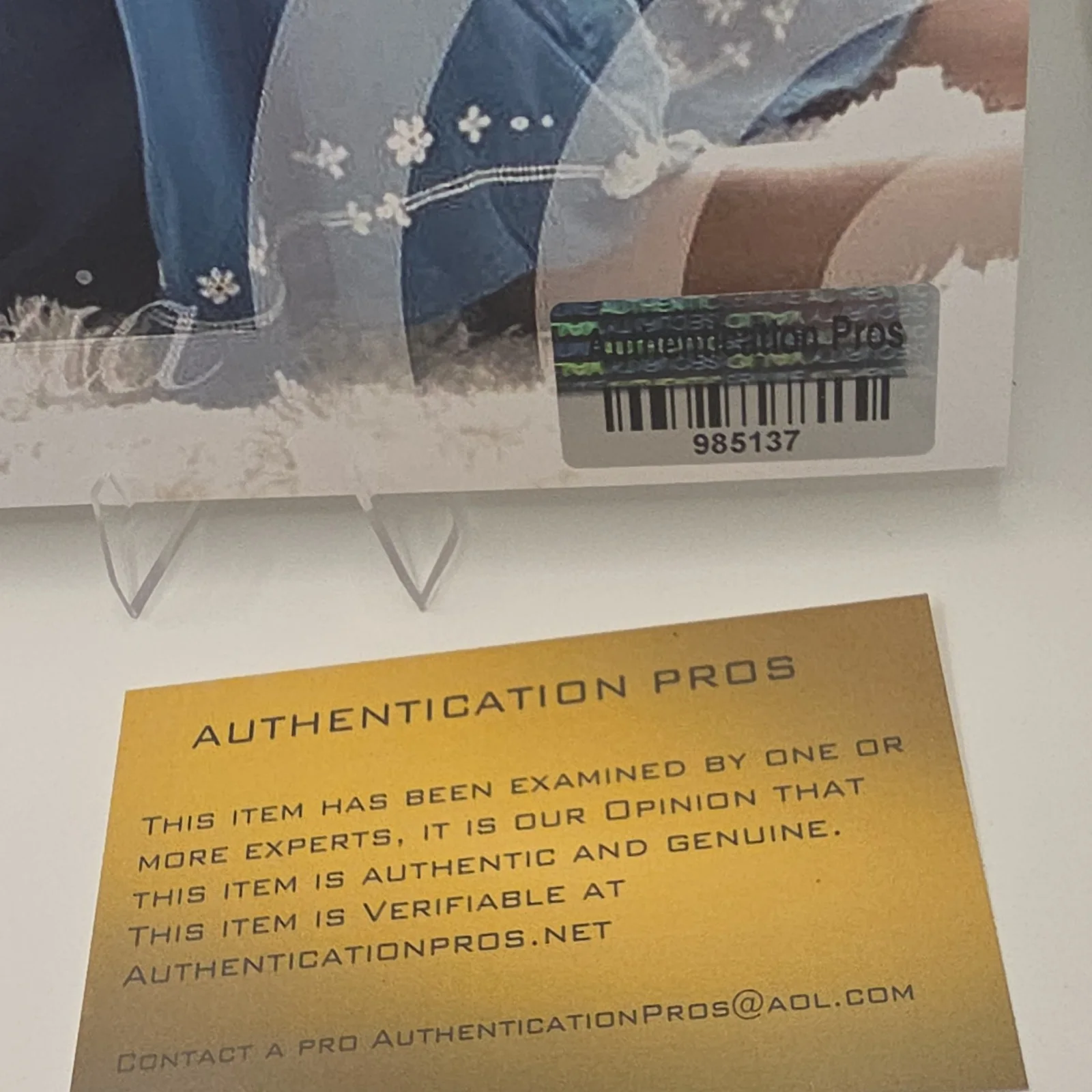 Eva Longoria — Eva Longoria Autographed Original TV Photo Authentication Pros Certificate, image 3