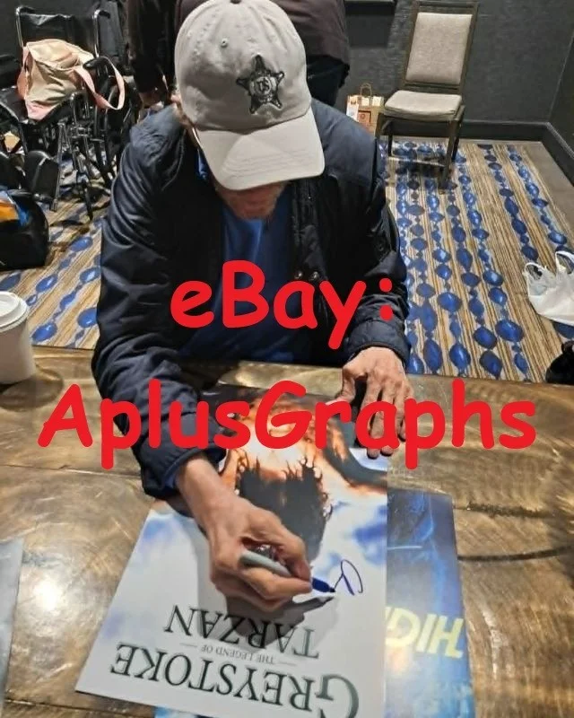 Christopher Lambert — CHRISTOPHER LAMBERT... Greystroke: The Legend Of Tarzan (11x17) SIGNED, изображение 2