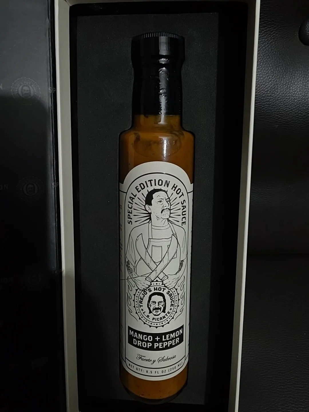Special Edition Trejo’s Hot Sauce Mango & Lemon Drop Pepper. AUTOGRAPH LIMITED, изображение 3