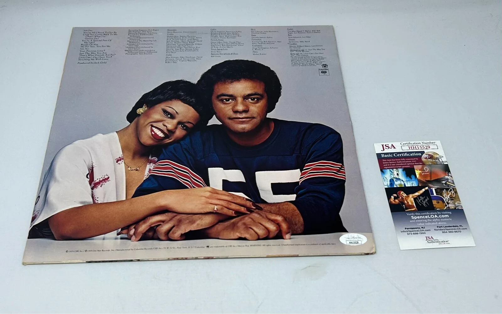 Johnny Mathis signed That's What Friends Are For Album JSA COA, изображение 2