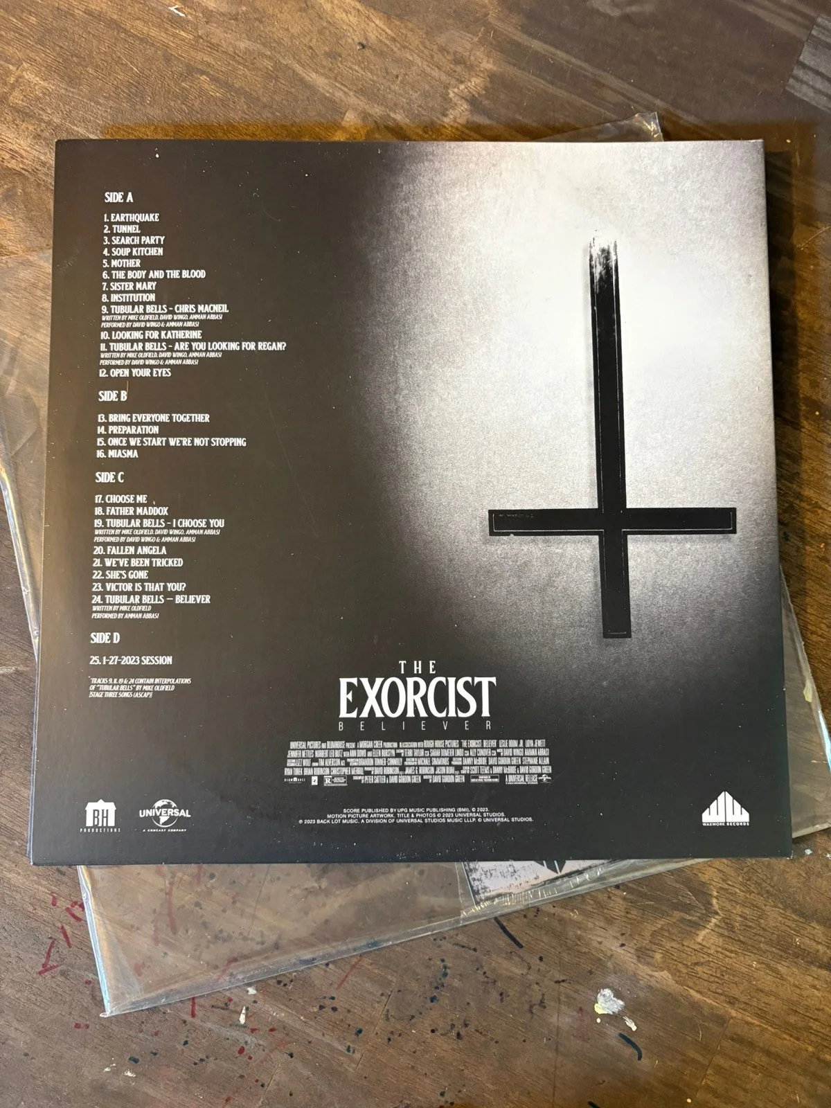 Linda Blair Signed Exorcist Believer Movie Soundtrack Vinyl Record, изображение 4