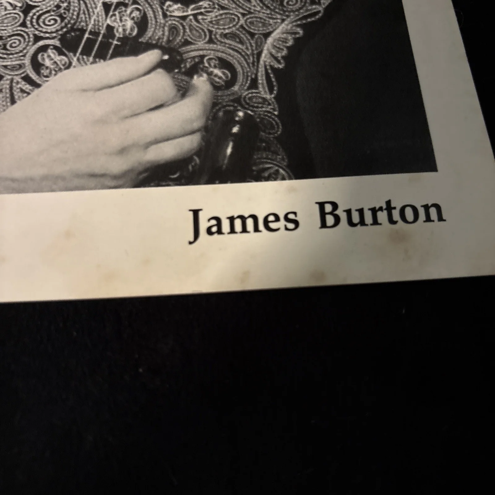 James Burton Signed 8x10 Black and White Photo Autograph, изображение 3