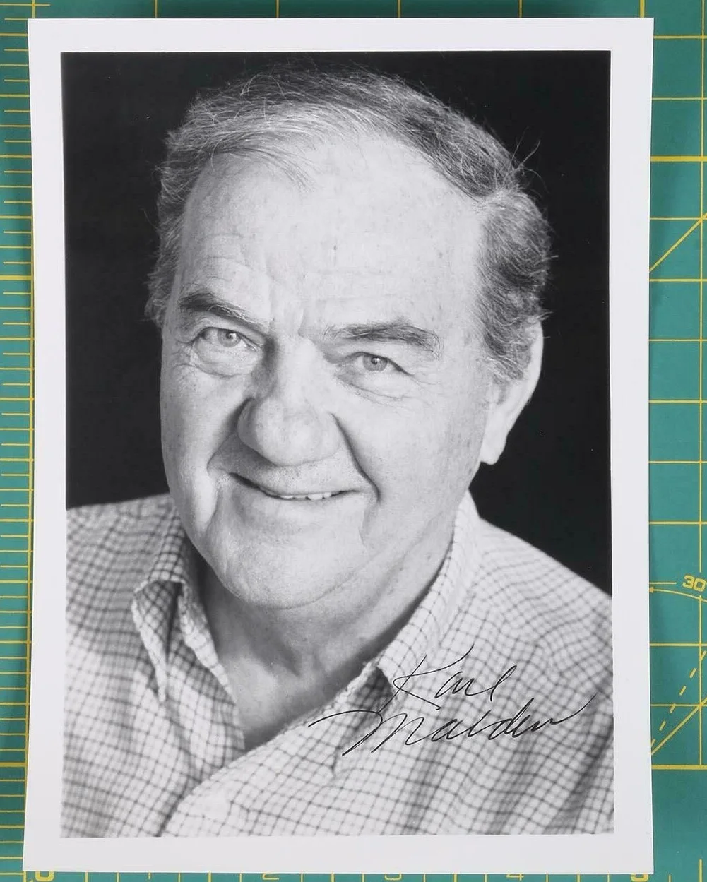 RALPH BELLAMY — Autographed Karl Malden Signed 5 x7 Photo American Actor "Streetcar name Desire"