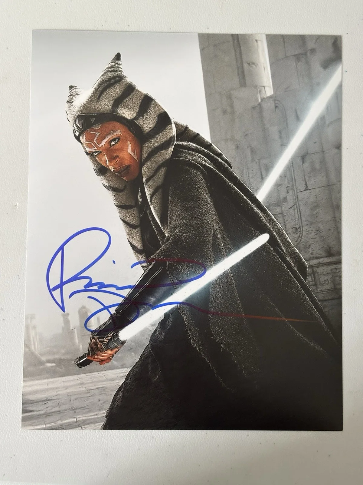 Rosario Dawson — Rosario DawsonSigned Photo, 8x10 with COA, Ahaoka Tano, Star Wars