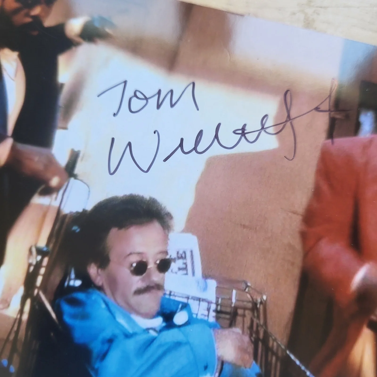 Tom Wright — Tom Wright Weekend At Bernies 2 Hand Signed 4x6 Autograph Photos, image 2
