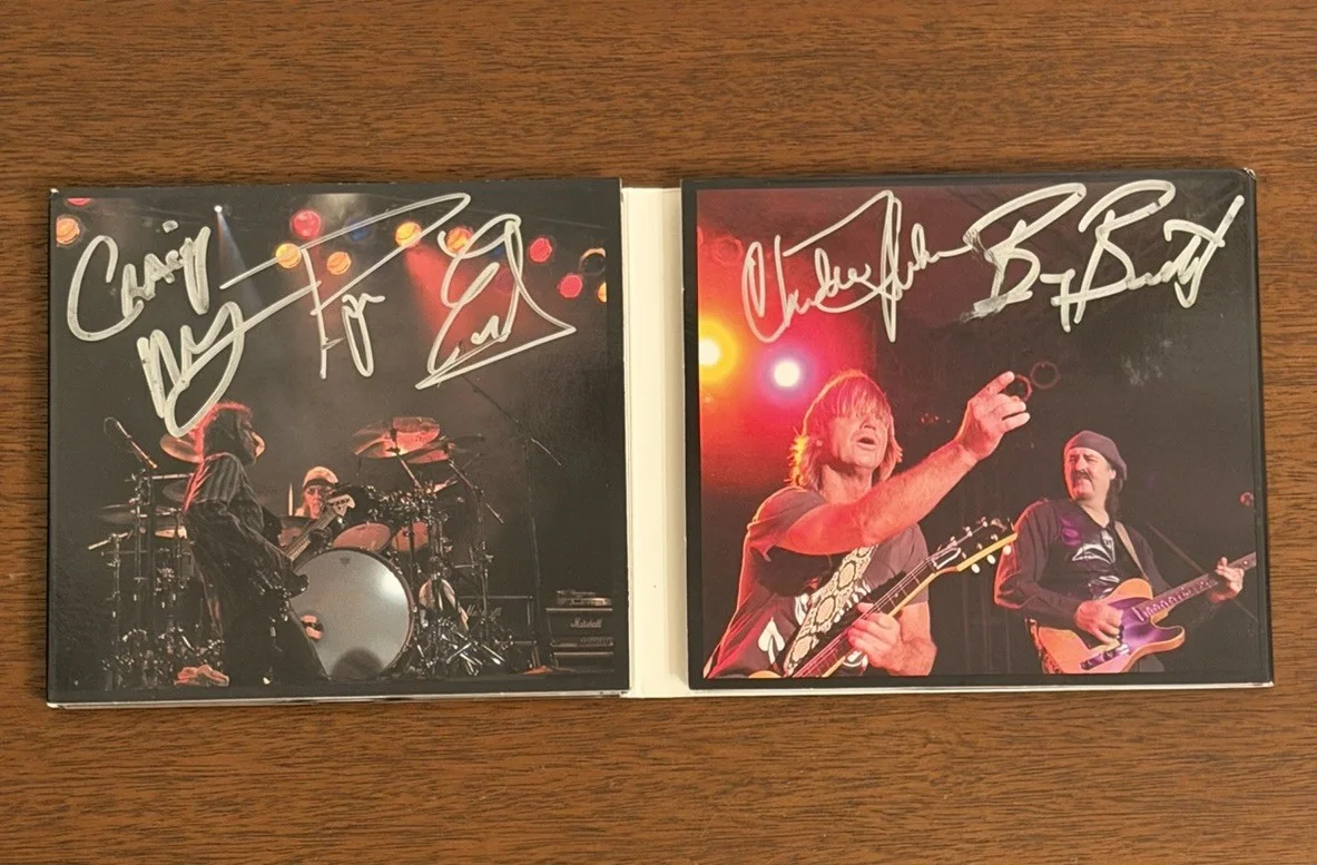 Louie Anderson Estate Foghat Band Signed CD Set & Personalized Backstage Pass, изображение 2