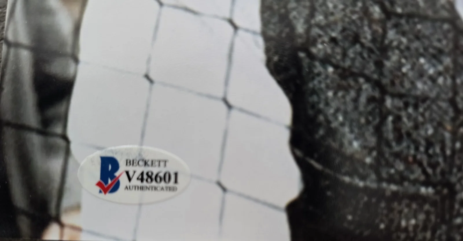 Robert Duvall — Robert Duvall Signed 8x10 The Natural Beckett Sticker Only, изображение 2