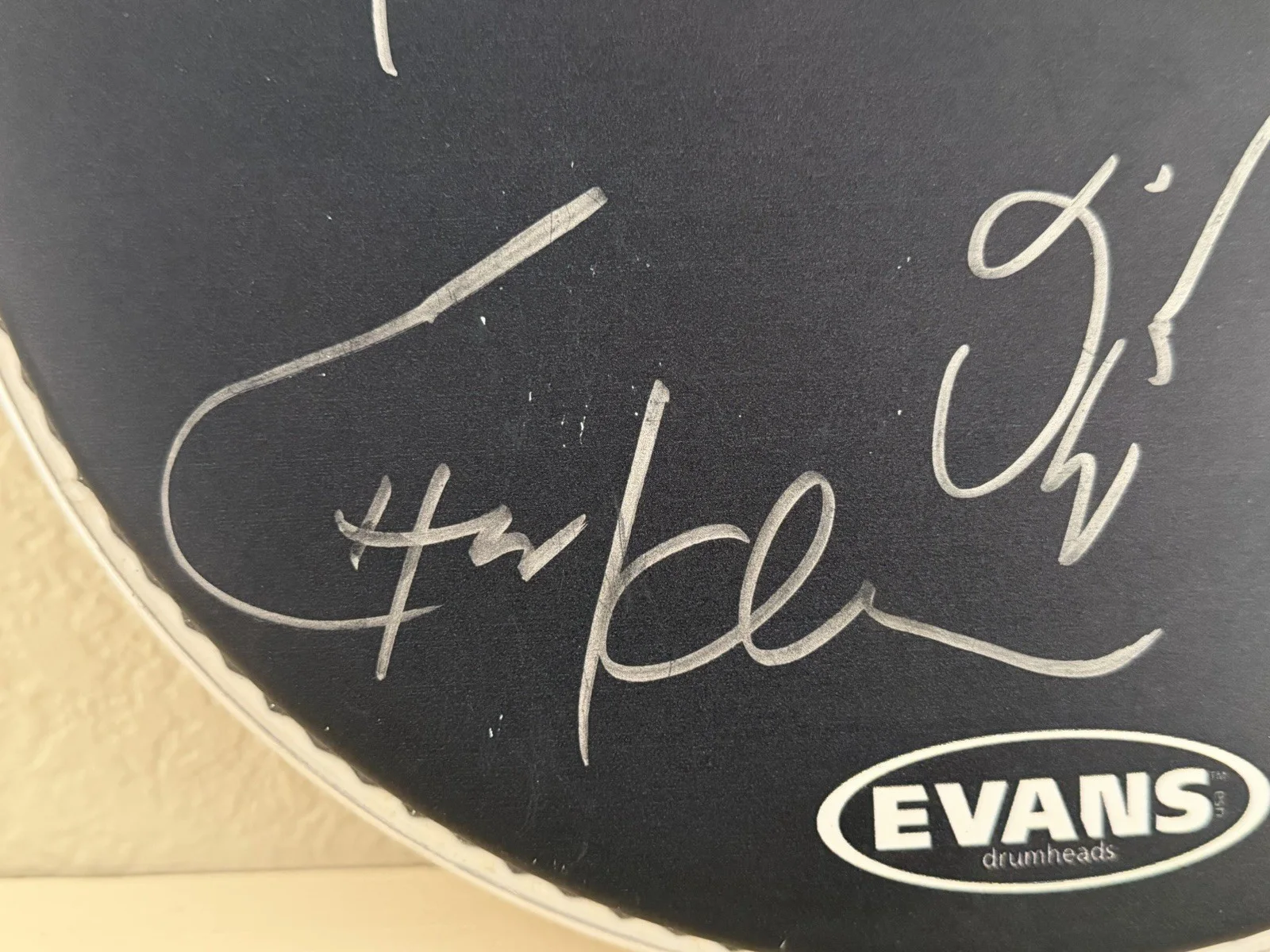 Megadeth SIGNED & STAGE PLAYED Drumhead AUTOGRAPHED Dave Mustaine Dystopia RARE, изображение 4