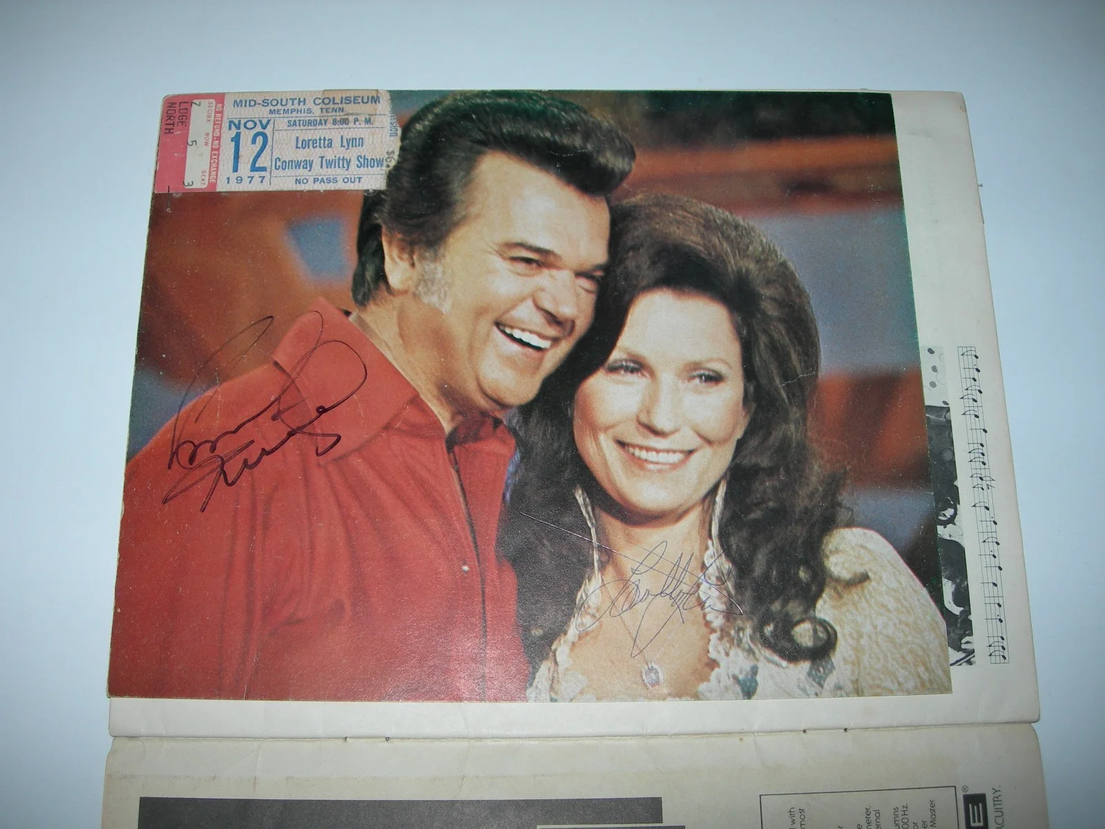 Double-signed (Conway Twitty/Loretta Lynn) 1978 souvenir booklet, image 3