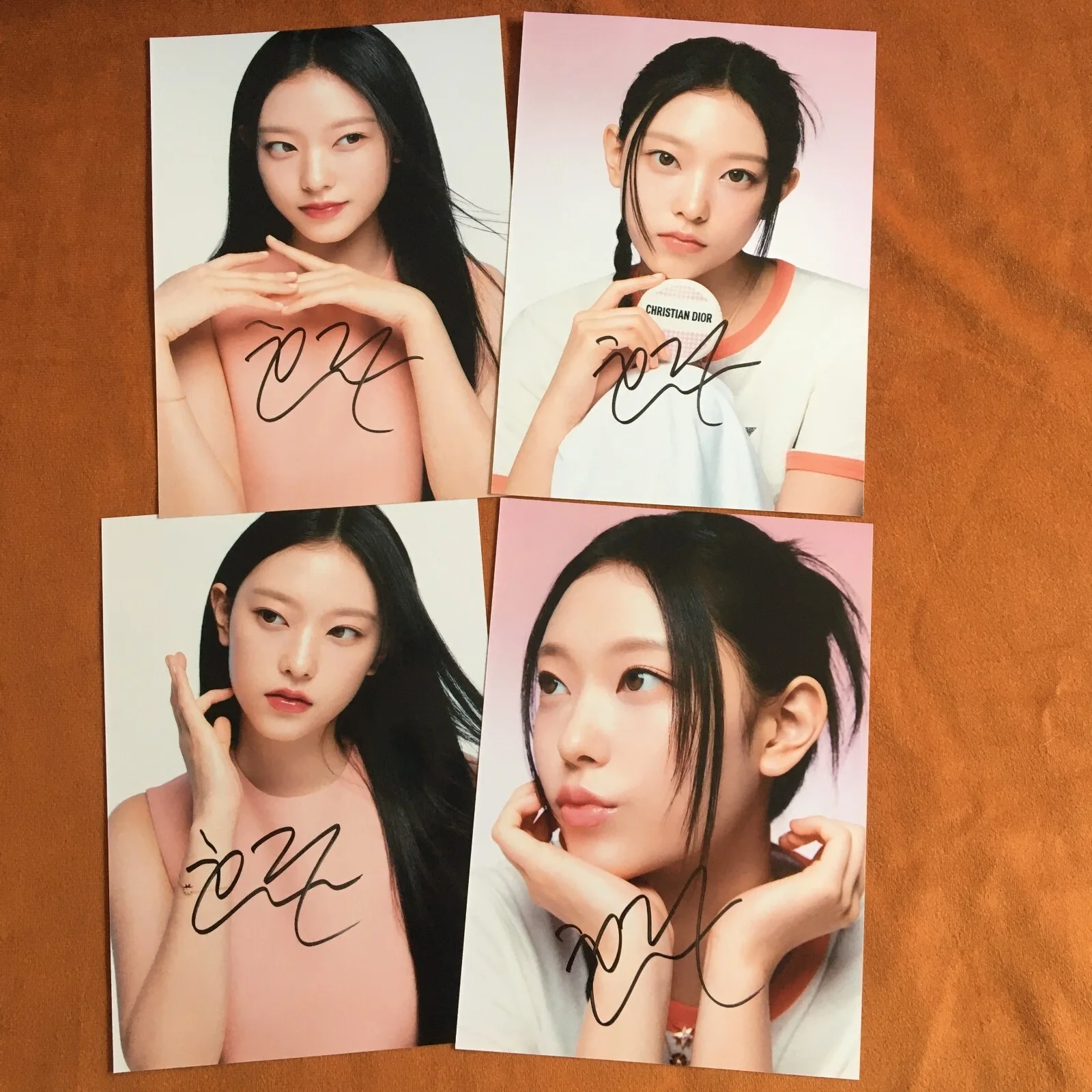 2026 NEWJEANS HAERIN Autographed Signed Photo K-POP Collection 4*6, image 2