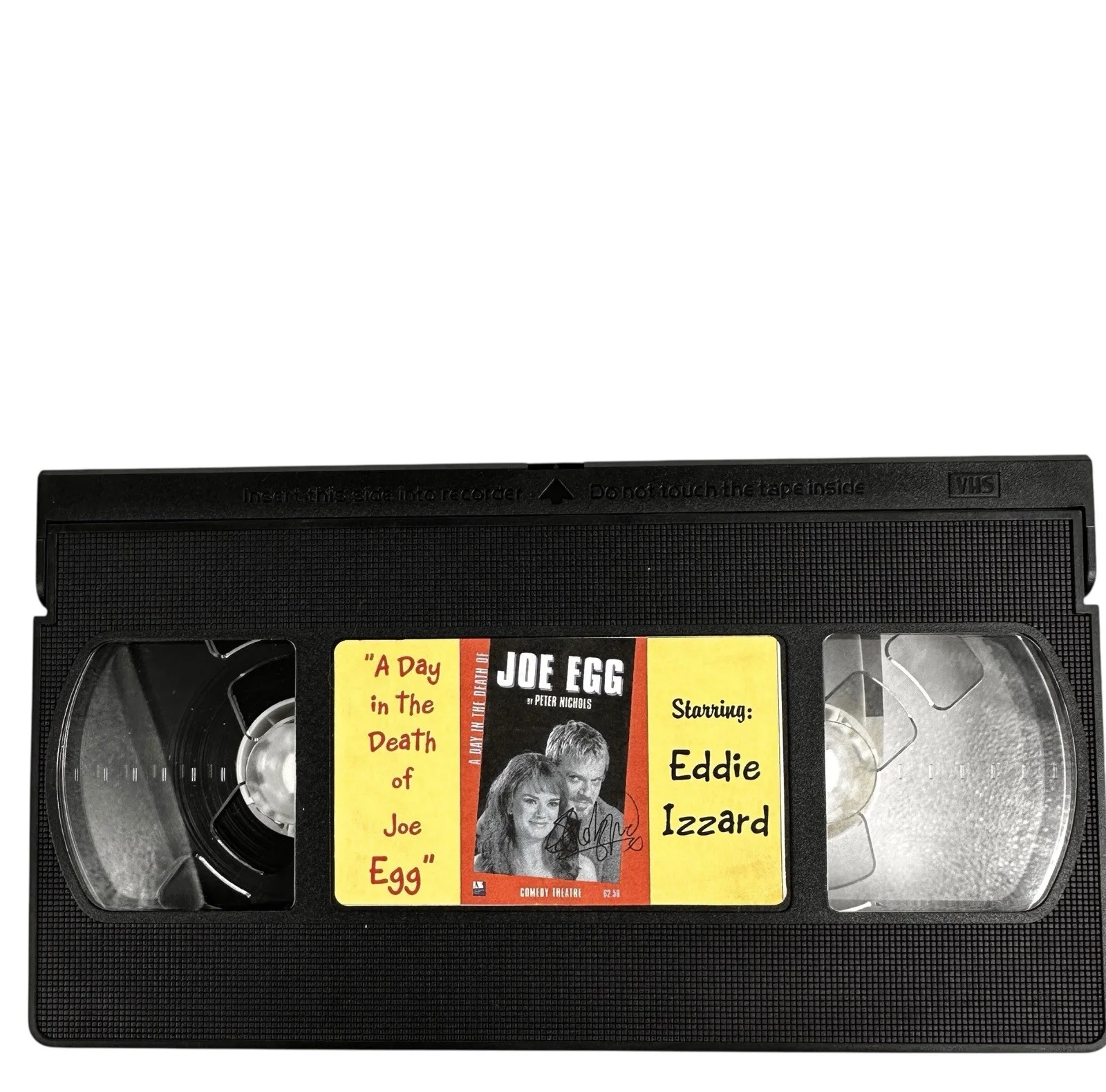 Eddie Izzard — Eddie Izzard Signed VHS – A Day in the Death of Joe Egg – Rare Theatre Tape, изображение 5