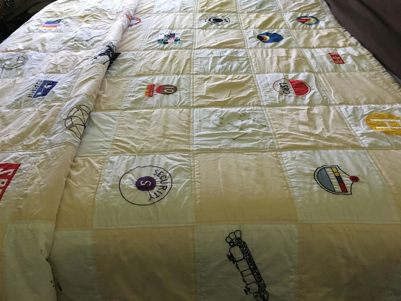 SPACE: 1999 Cast, Crew — SPACE: 1999 Autographed Quilt, image 2