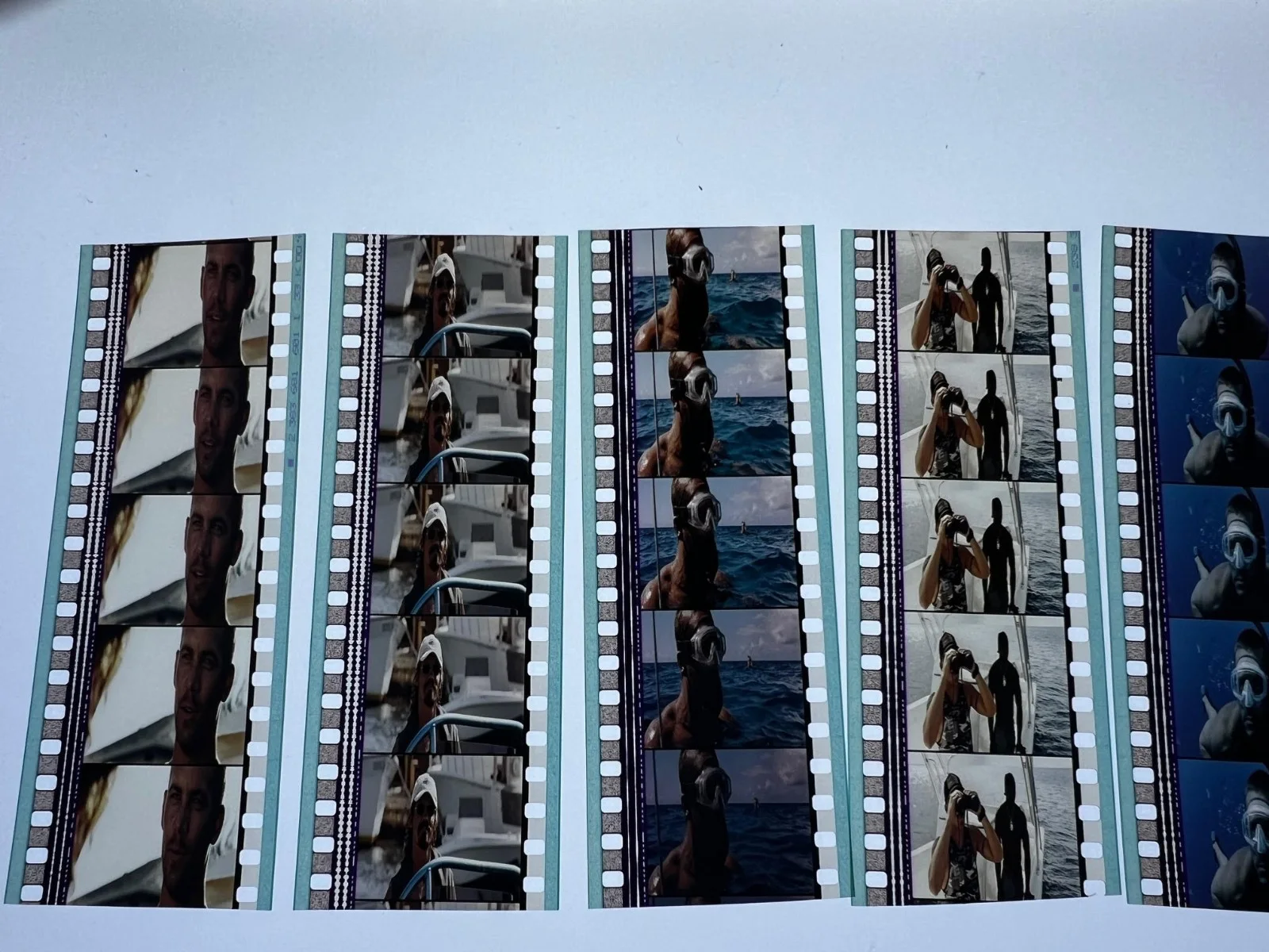 Into The Blue 35mm Film Cells Strips - 5 Strips of 5 Cells FREE P&P, изображение 2