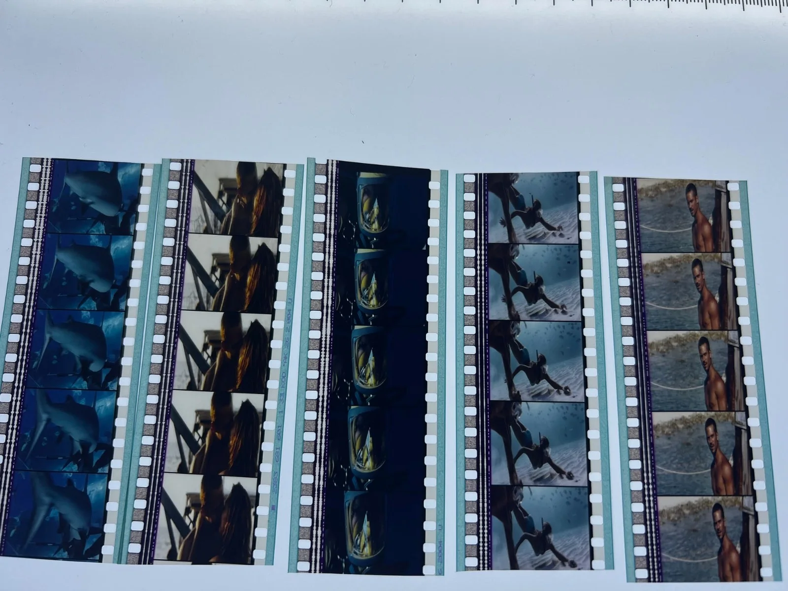 Into The Blue 35mm Film Cells Strips - 5 Strips of 5 Cells FREE P&P, изображение 3