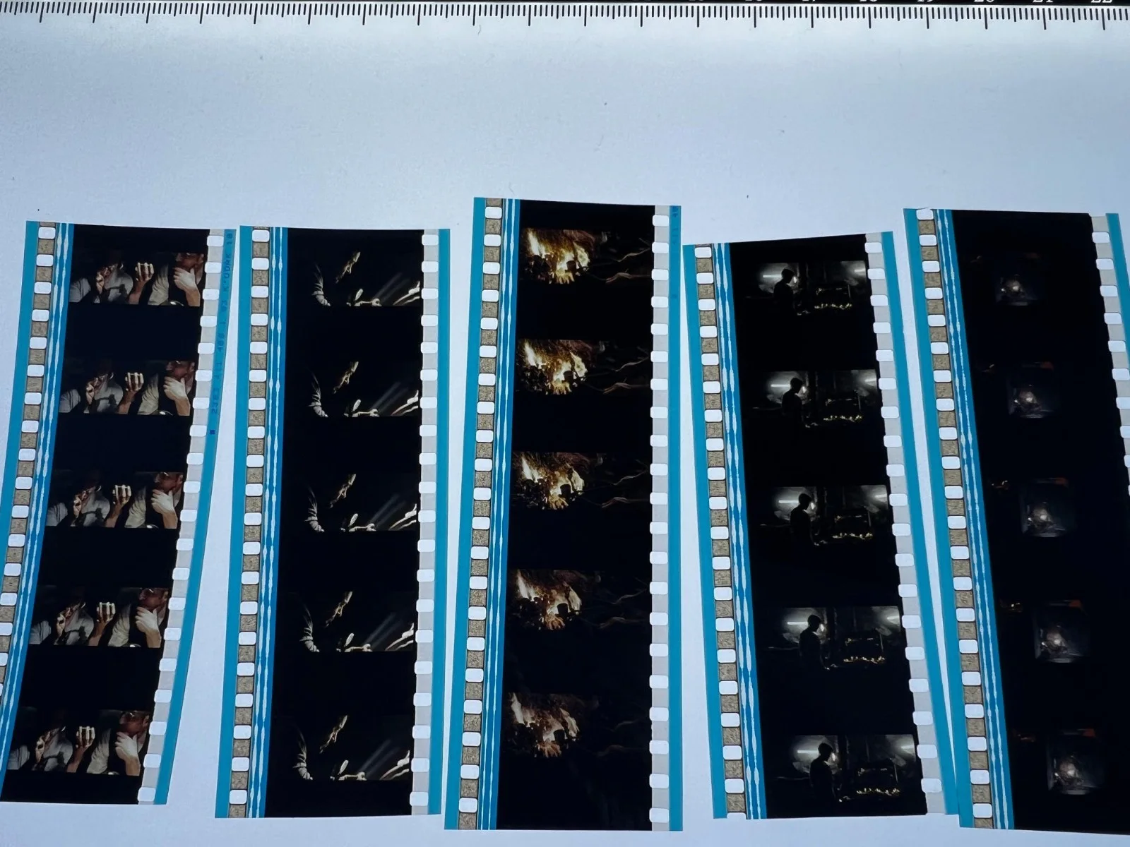 Iron Man 35mm Film Cells Strips - 5 Strips of 5 Cells FREE P&P, изображение 2