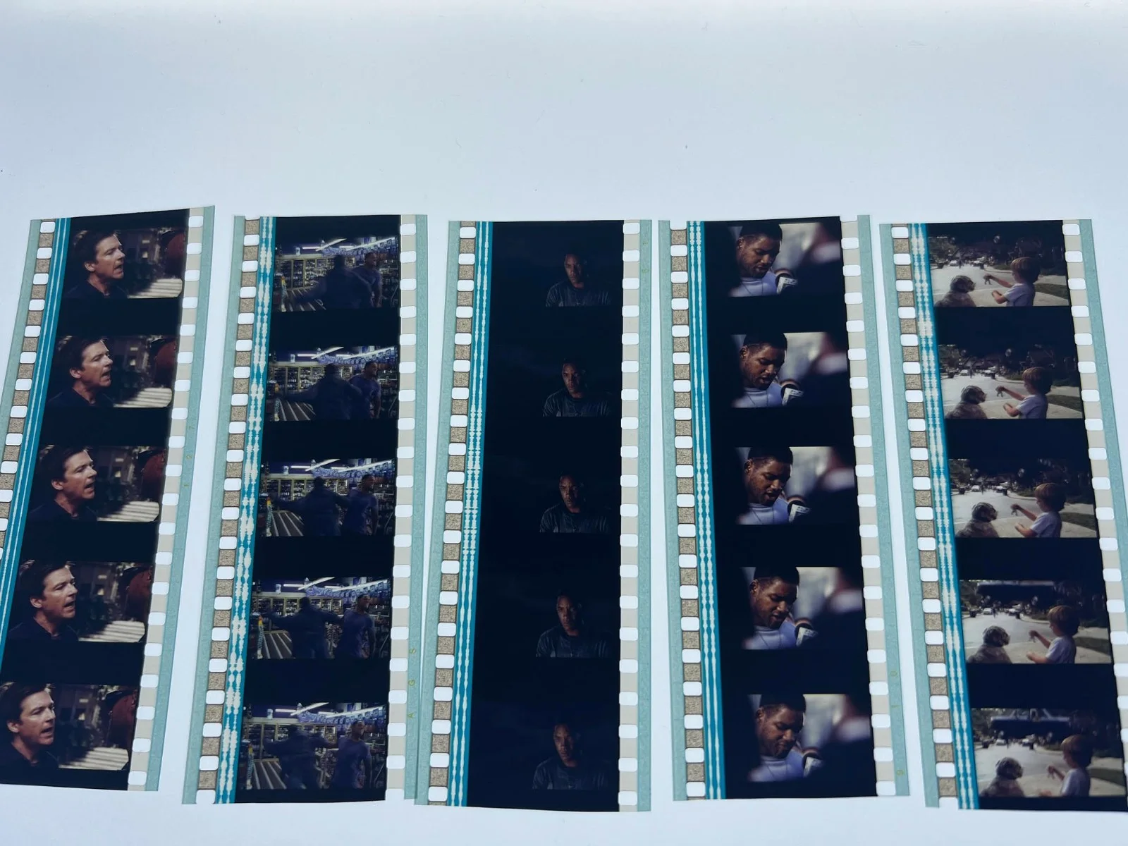 Hancock 35mm Film Cells Strips - 5 Strips of 5 Cells FREE P&P, изображение 2