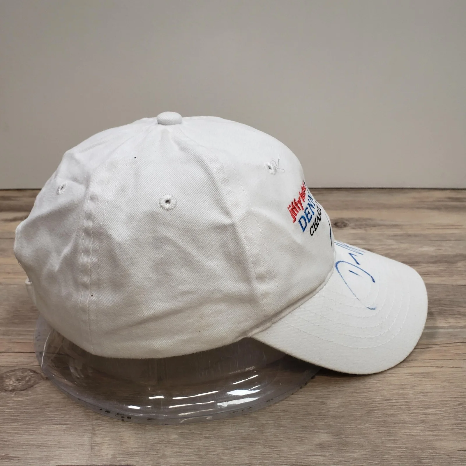 Dennis Quaid — AMC Hat Mens Adjustable White Dennis Quaid Signed Jiffy Lube Charity Classic, изображение 3