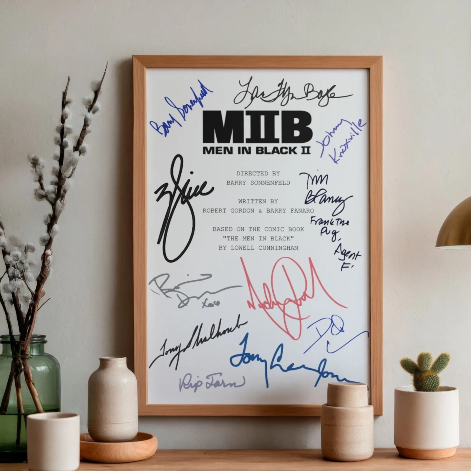 Men In Black 2 Inspired Poster A4 Pre-Printed Signature Script Style Movie Gift, изображение 2