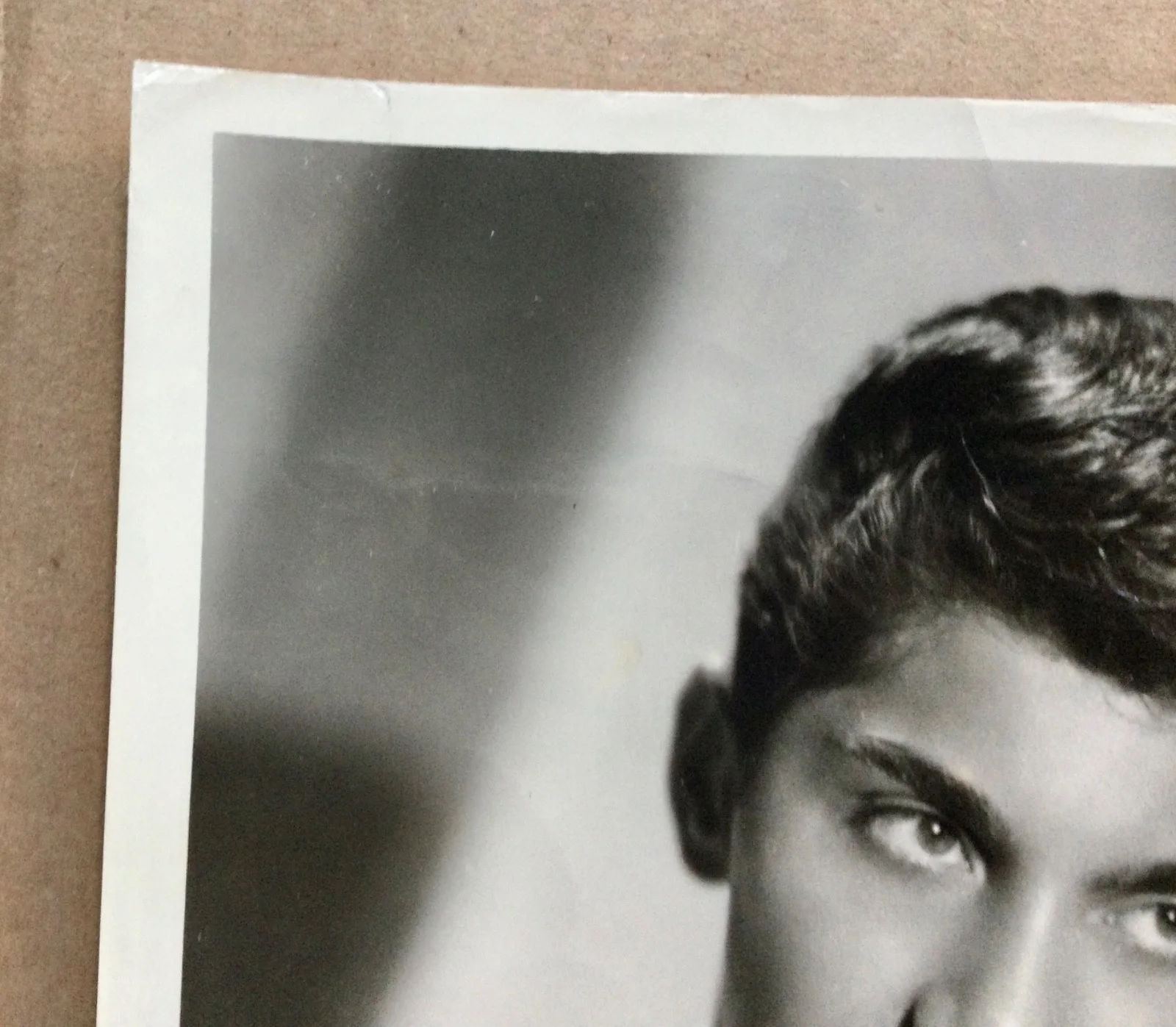 Vintage 1963 Paul Anka Signed Autographed 8x10 Publicity Photo., изображение 3