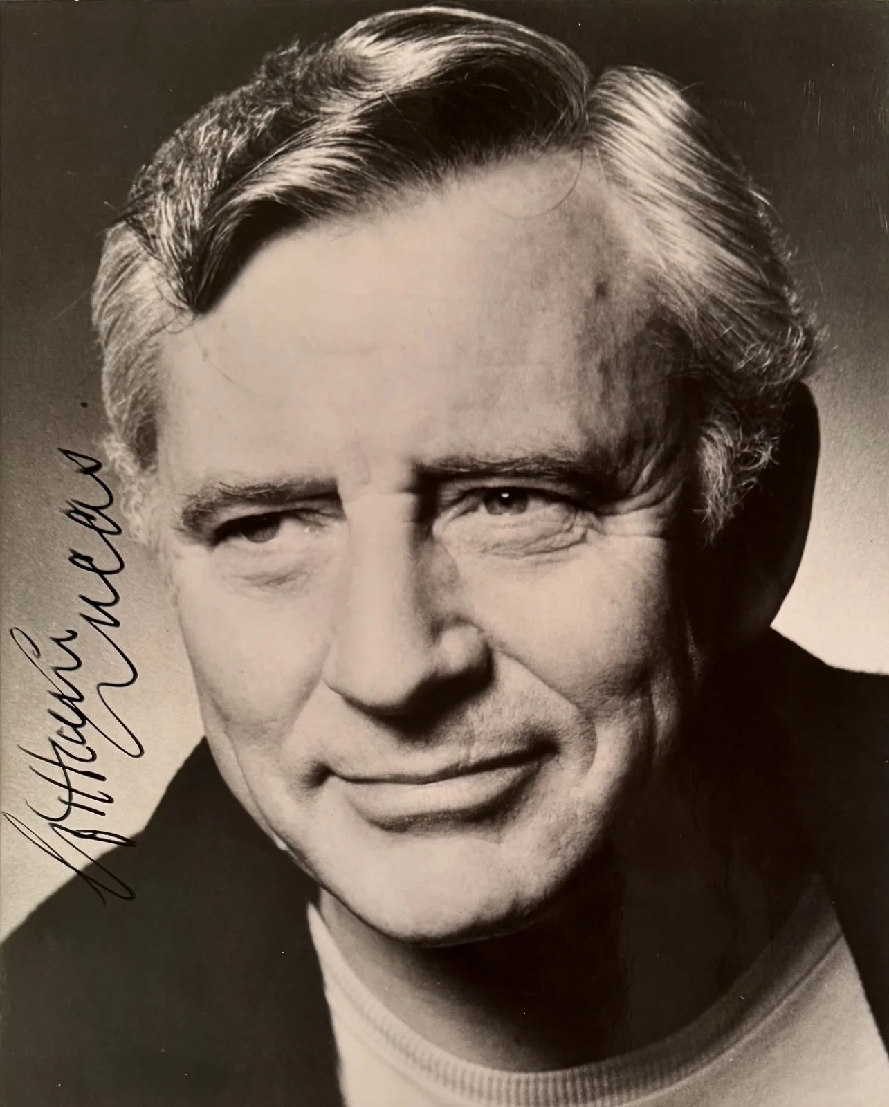 William Lucas — WILLIAM LUCAS Autograph Signed 8"x 10" PHOTO The Devil's Daffodil TOWER OF EVIL