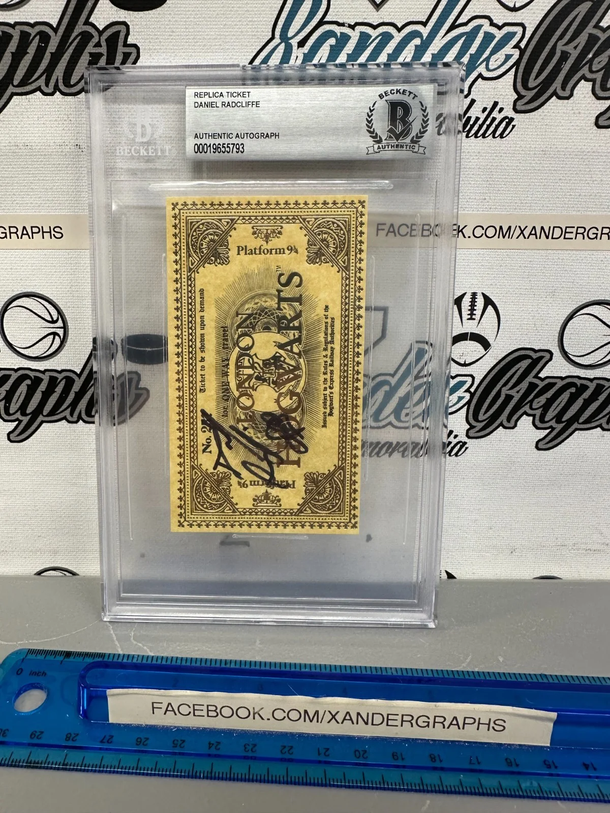 LONDON TRAIN PLATFORM 9 3/4 GOLDEN TICKET SLAB SLABBED — DANIEL RADCLIFFE HARRY POTTER SIGNED AUTOGRAPHED HOGWARTS TICKET-BECKETT BAS