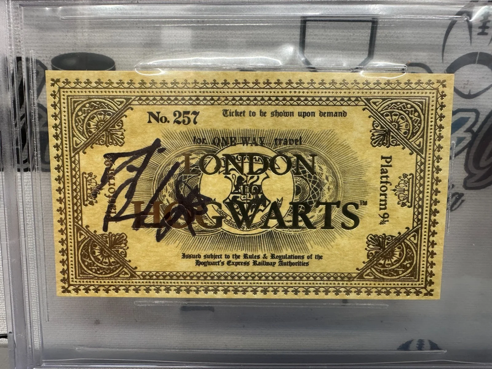 LONDON TRAIN PLATFORM 9 3/4 GOLDEN TICKET SLAB SLABBED — DANIEL RADCLIFFE HARRY POTTER SIGNED AUTOGRAPHED HOGWARTS TICKET-BECKETT BAS, image 2