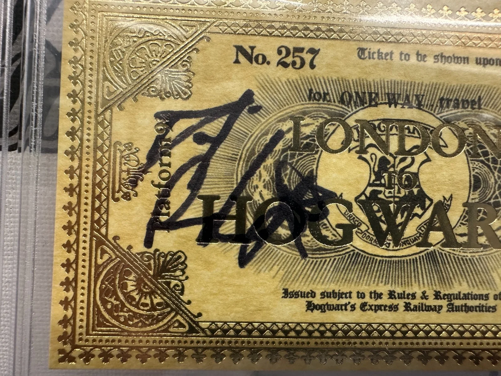 LONDON TRAIN PLATFORM 9 3/4 GOLDEN TICKET SLAB SLABBED — DANIEL RADCLIFFE HARRY POTTER SIGNED AUTOGRAPHED HOGWARTS TICKET-BECKETT BAS, image 3