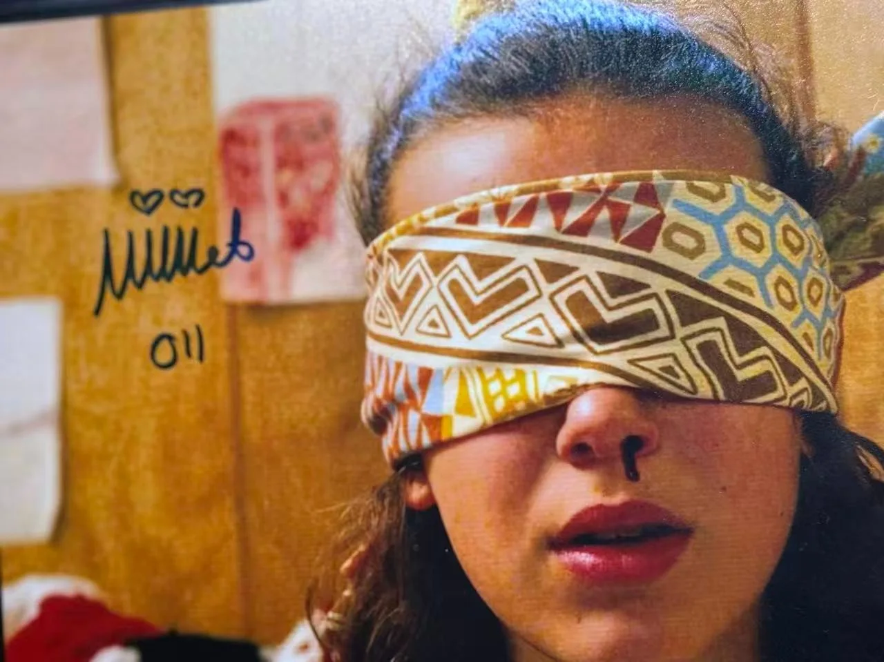 Millie Bobby Brown — Stranger Things Millie Bobby Brown Signed 8x10 Photo #CGC Certified Auto, изображение 4