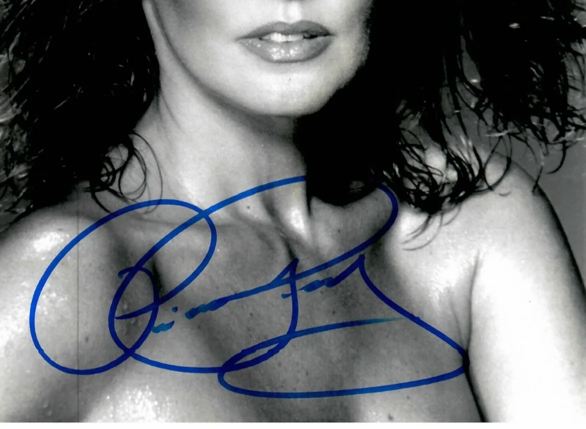 Priscilla Presley — Priscilla Presley Actress Naked Gun Businesswoman Signed 8 x 10 Photo TTM COA, изображение 2