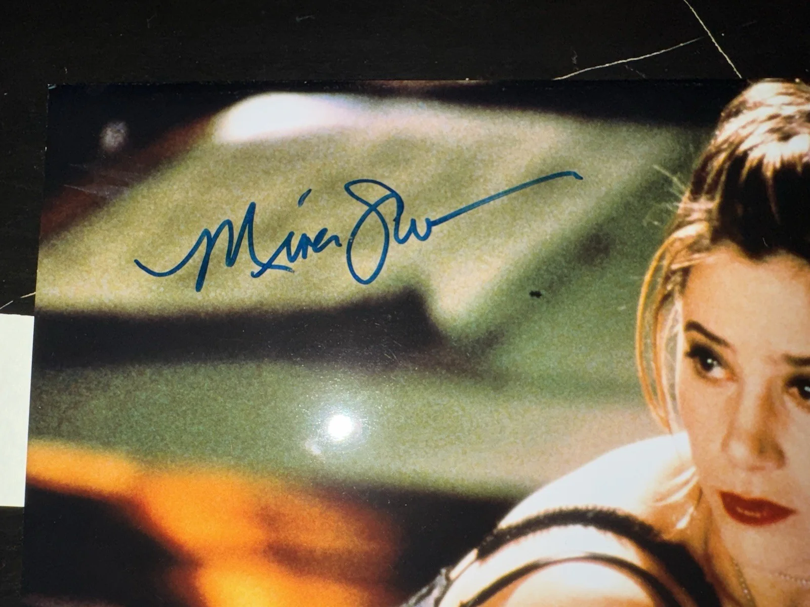 Mira Sorvino — Mira Sorvino Signed 8x10 Photo JSA Autograph, изображение 2