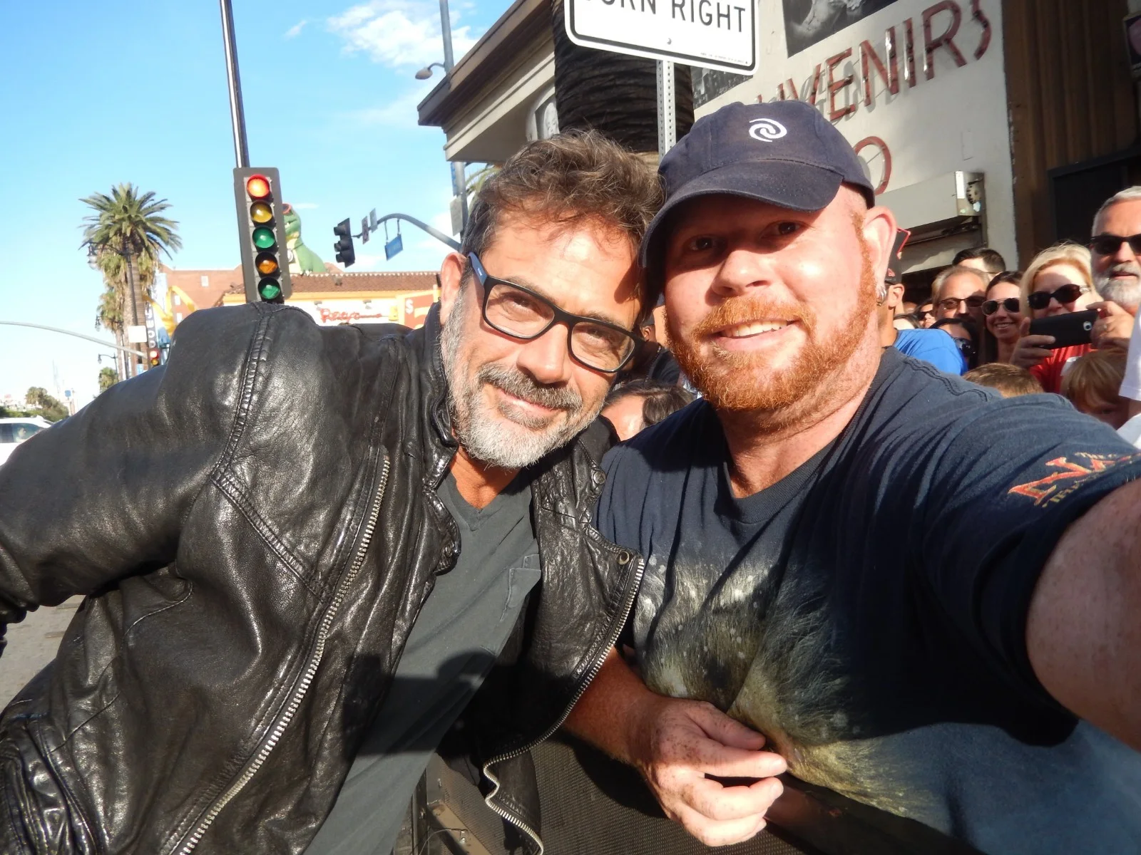 JEFFREY DEAN MORGAN — Jeffrey Dean Morgan The Walking Dead matted signed index card with photo 11x17, image 3
