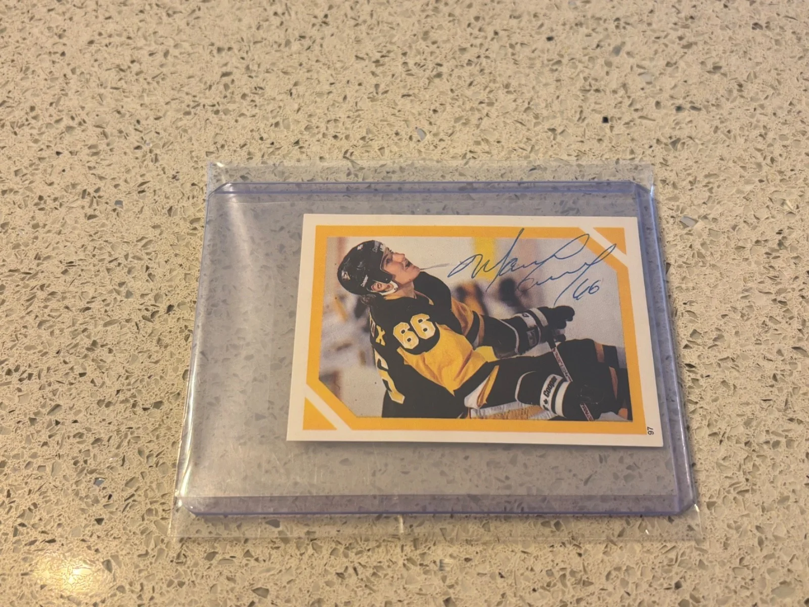 MARIO LEMIEUX AUTO SIGNED AUTOGRAPHED OPC ROOKIE STICKER RARE VINTAGE AUTO CARD, изображение 2