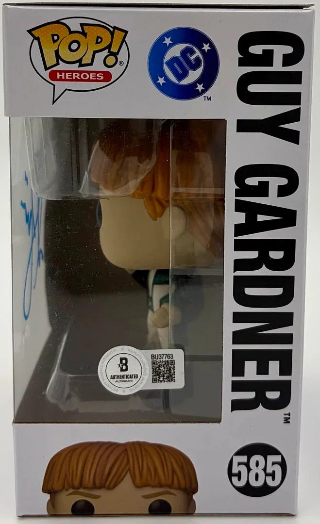 Nathan Fillion — Nathan Fillion signed "Guy Gardner" Funko #585 (Superman) - Beckett COA, image 3